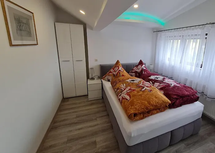 Ferien- und Businesswohnung Sonnentor Dreiländereck im zweiten Stock
