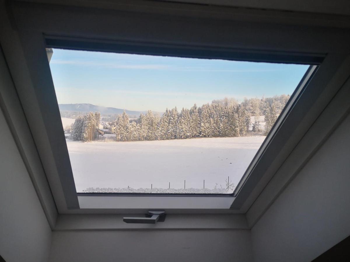 Ferien- Und Businesswohnung Sonnentor Dreiländereck Im Zweiten Stock Apartment *