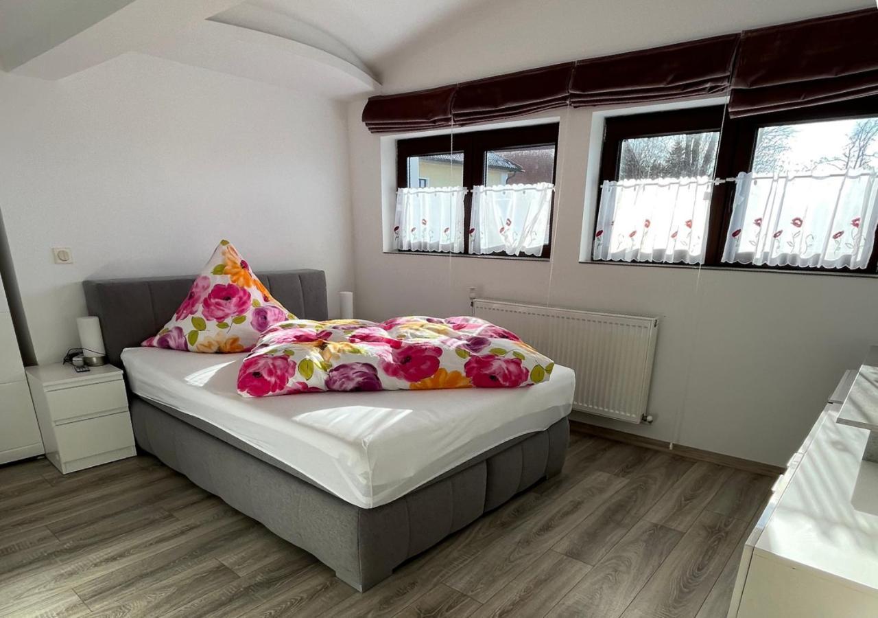 Ferien- Und Businesswohnung Sonnentor Dreiländereck Im Zweiten Stock Sonnen