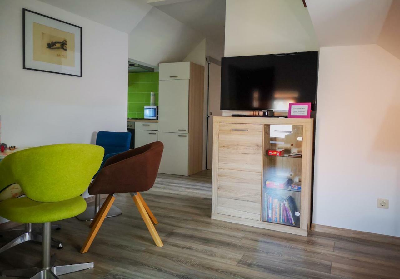 Apartment Ferien- Und Businesswohnung Sonnentor Dreiländereck Im Zweiten Stock